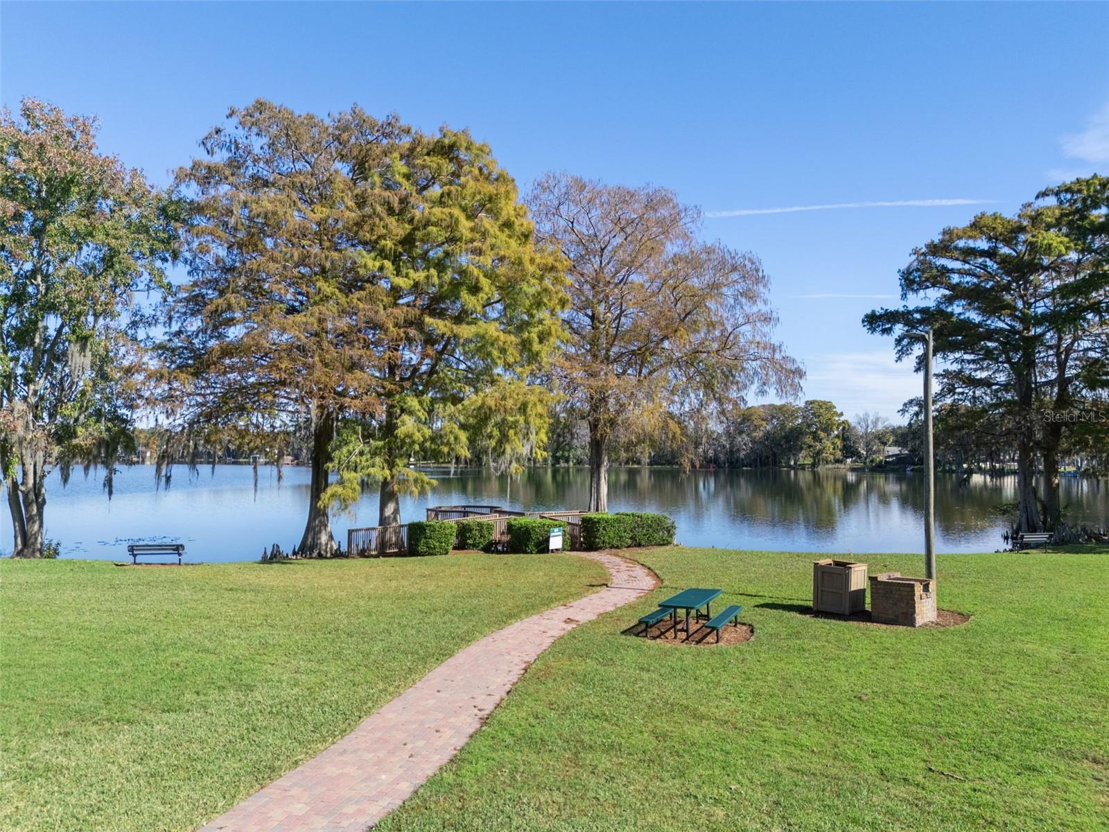 Image 35 of 45 For 1573 Lawndale Circle