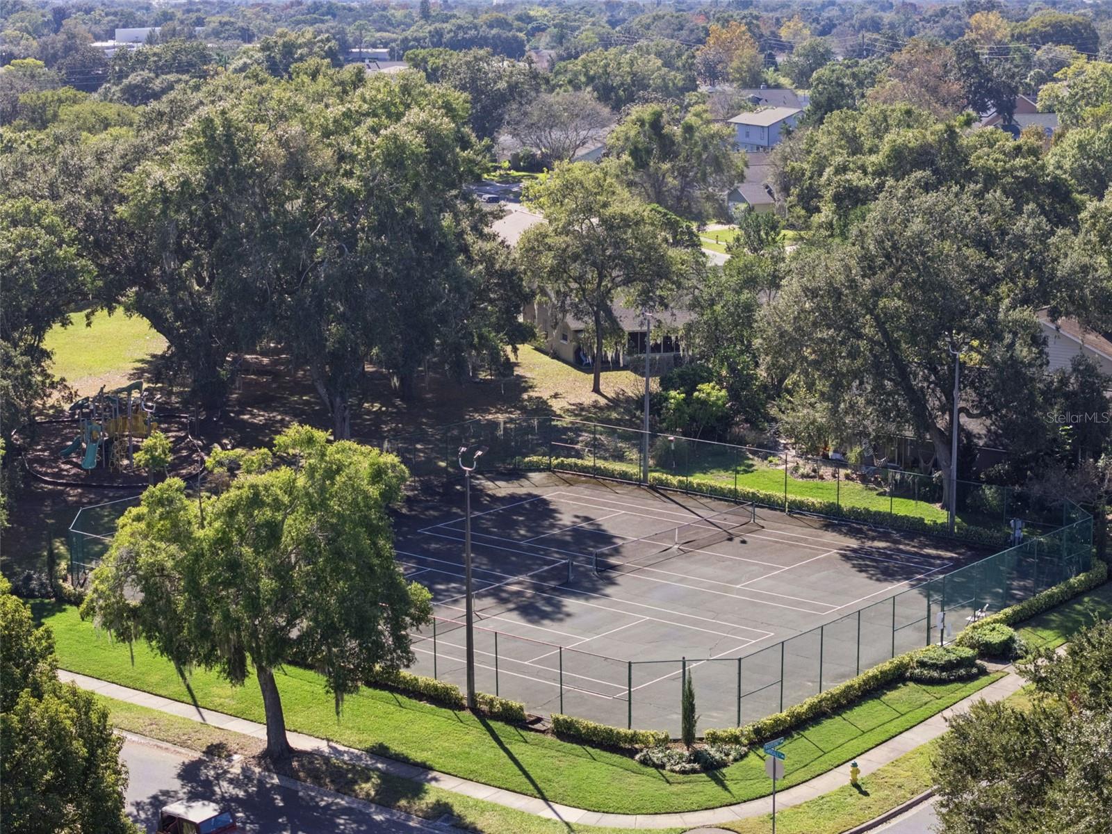 Image 41 of 45 For 1573 Lawndale Circle