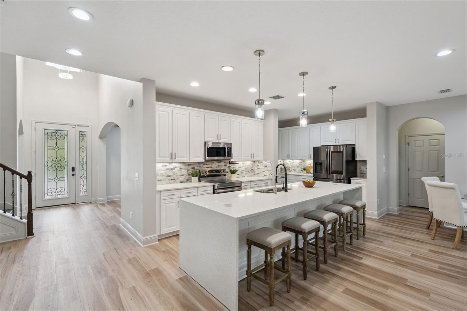 Image 10 of 73 For 6146 Golden Dewdrop Trail