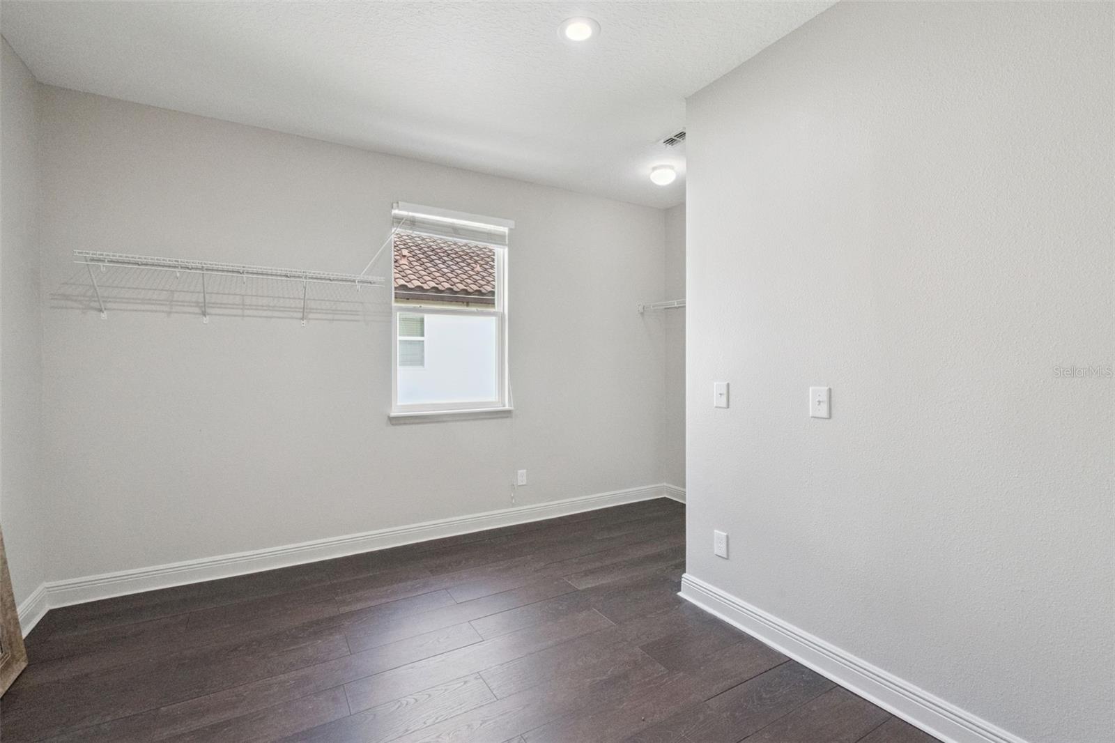 Image 31 of 73 For 6146 Golden Dewdrop Trail