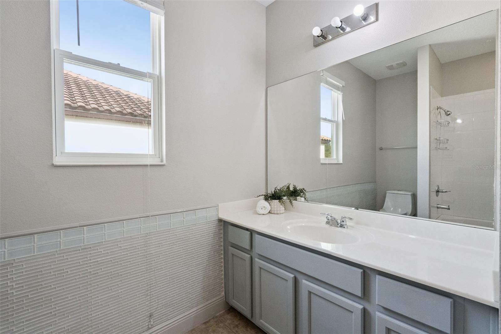 Image 38 of 73 For 6146 Golden Dewdrop Trail