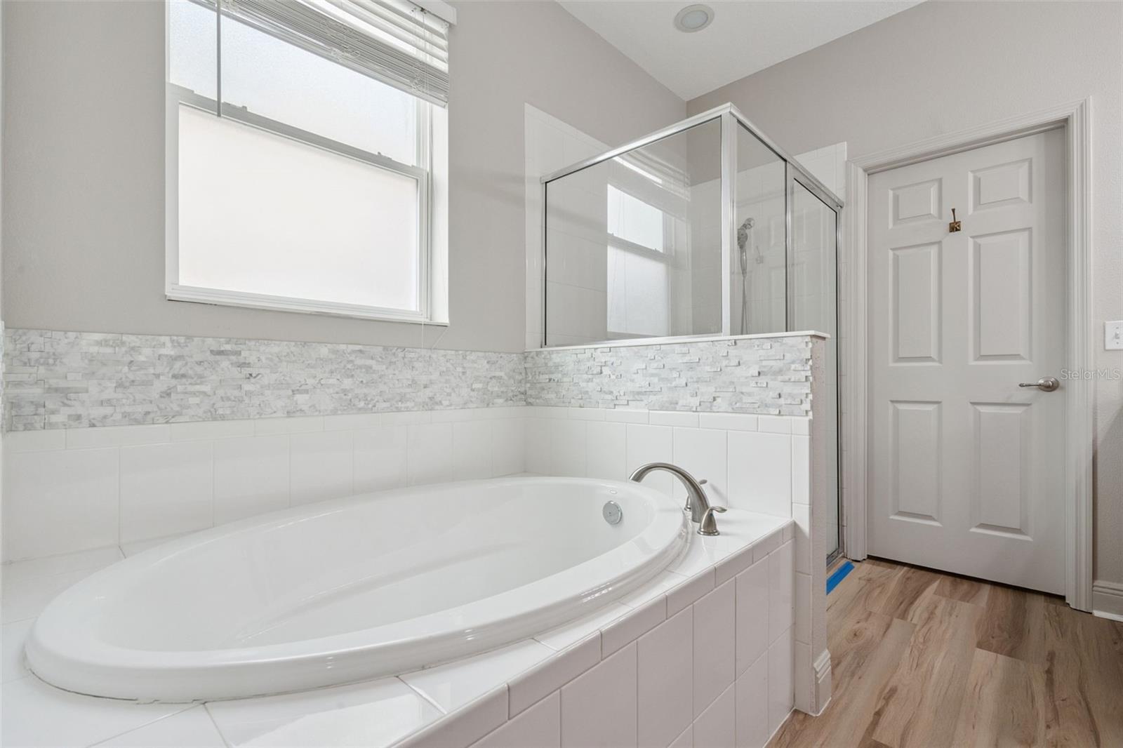 Image 40 of 73 For 6146 Golden Dewdrop Trail