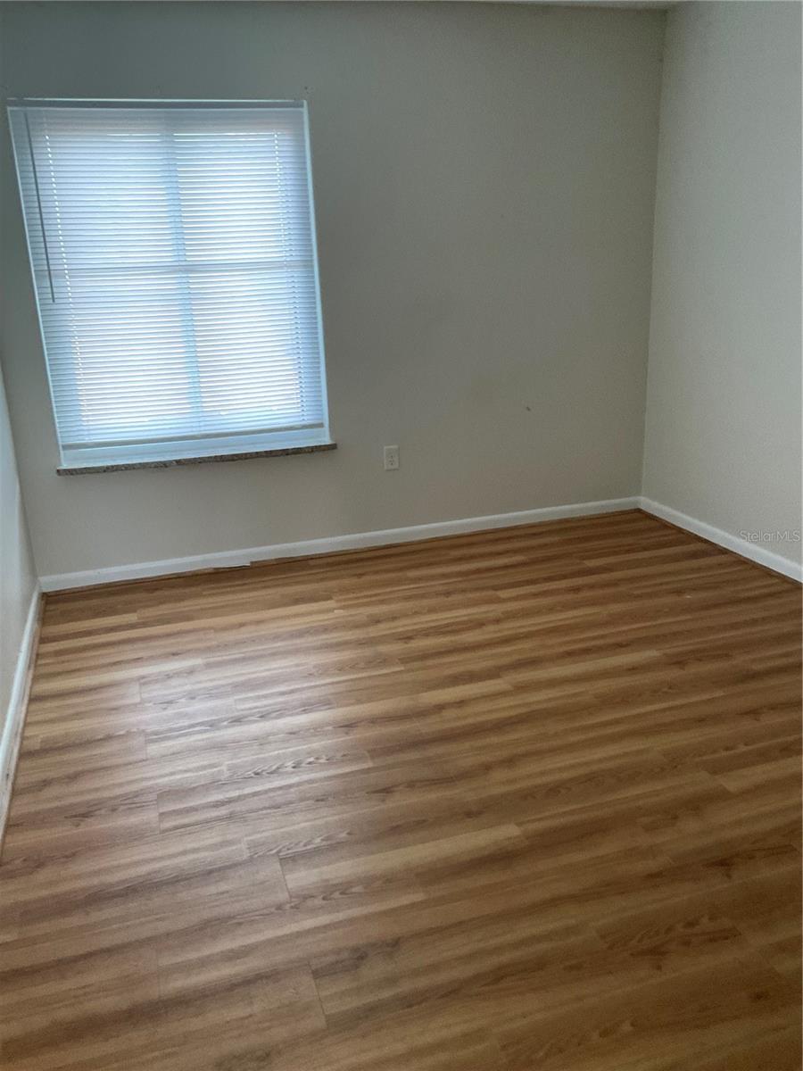 Image 22 of 33 For 2500 21st Street Nw 58