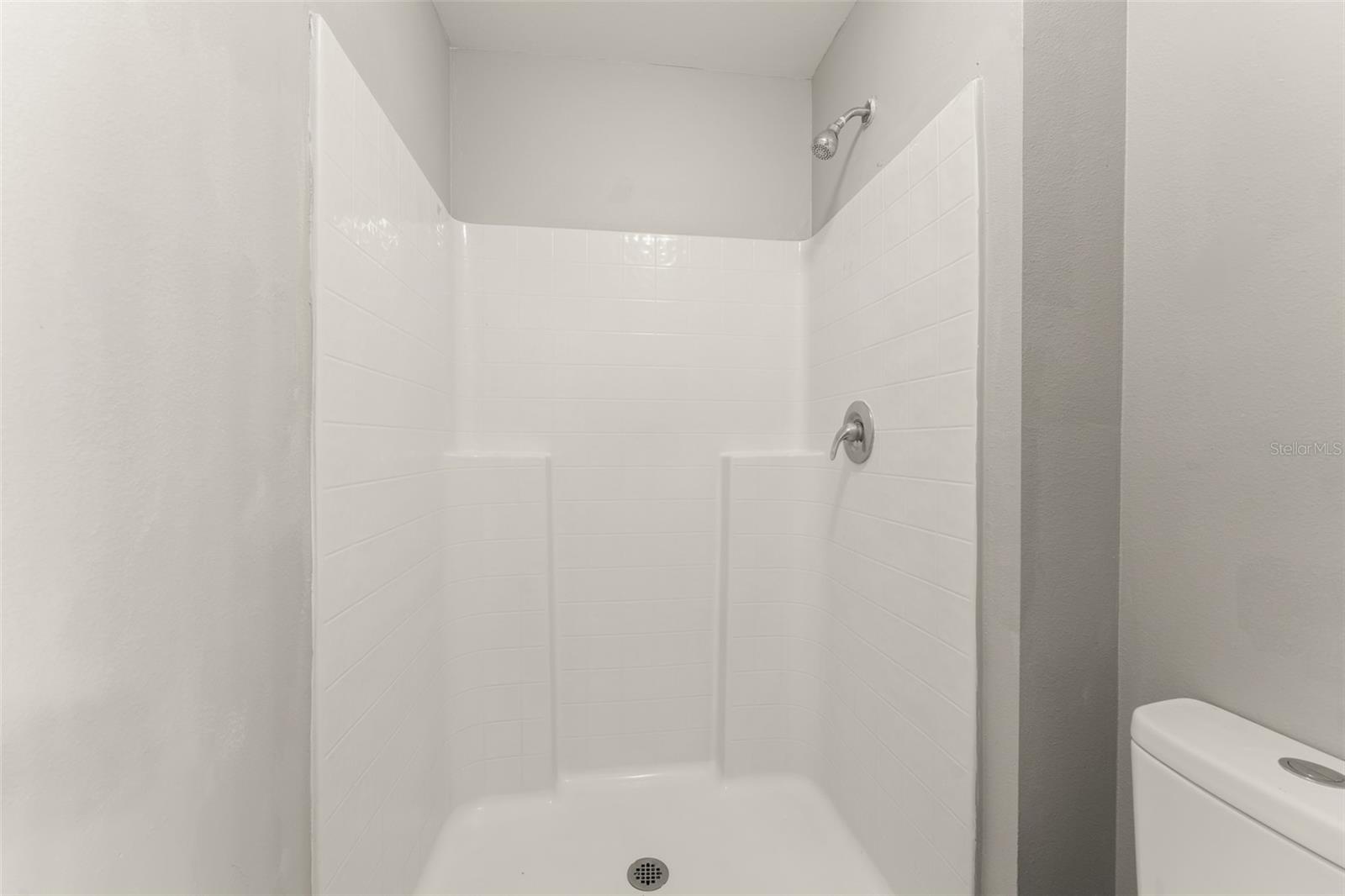 Image 11 of 36 For 881 Vanderbilt Drive