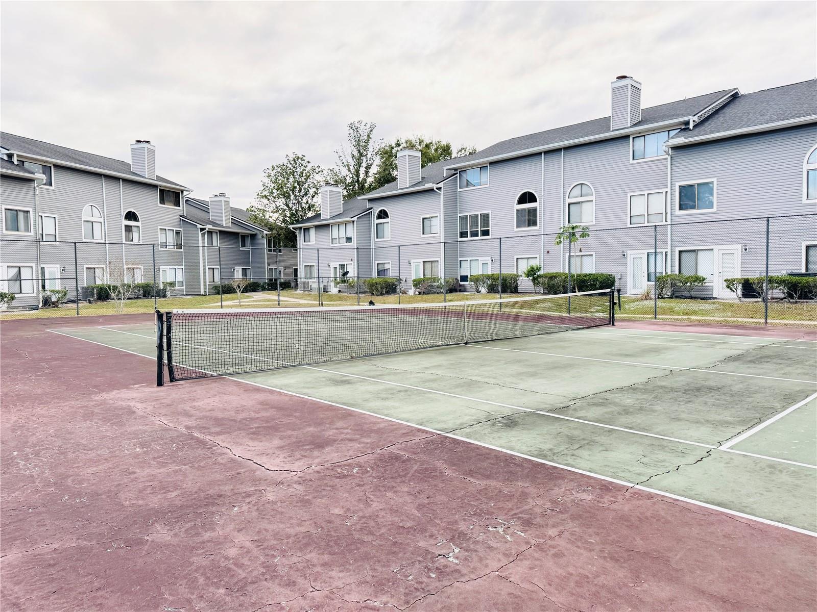 Image 21 of 26 For 9517 Darien Avenue 9517