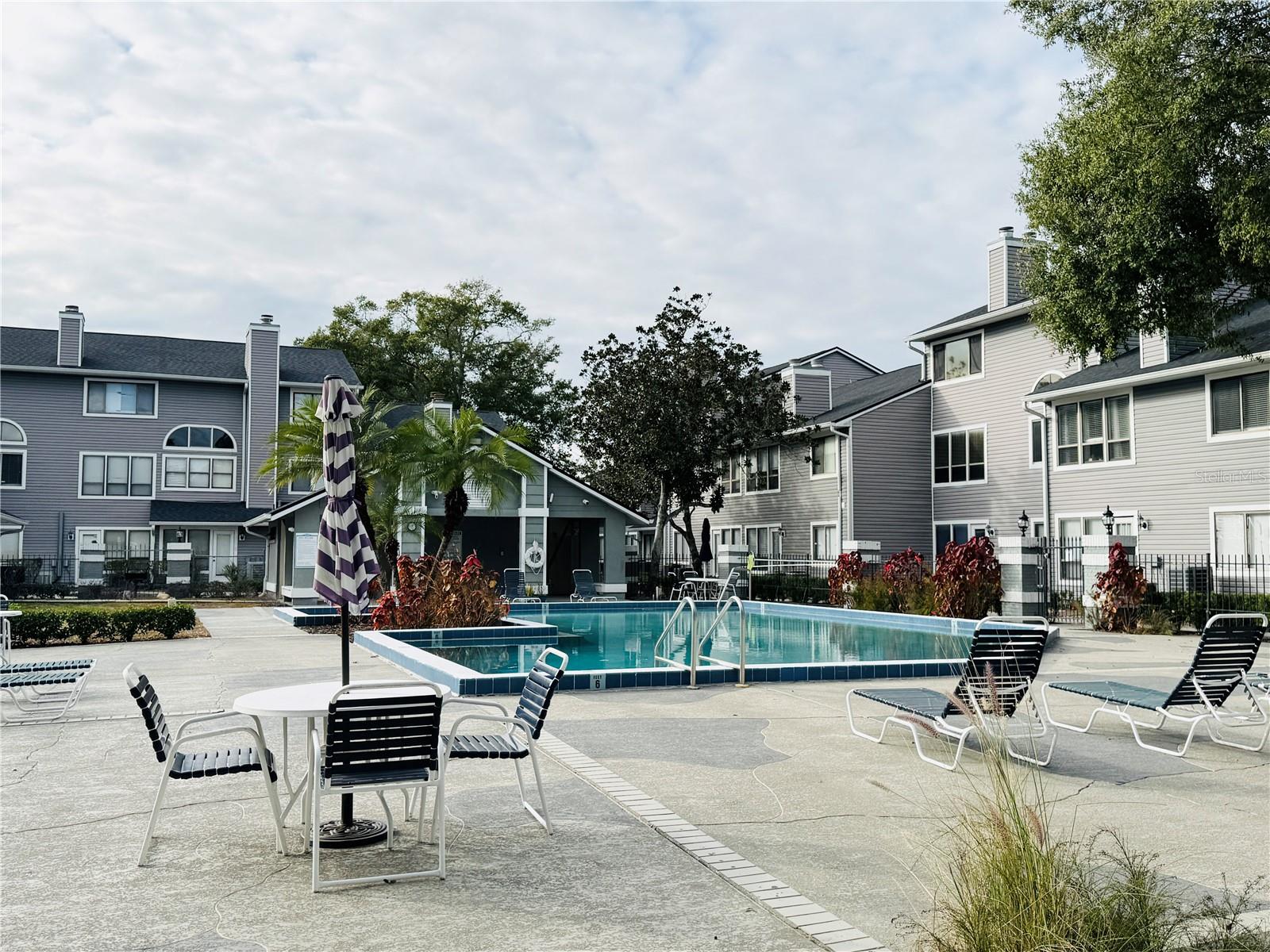 Image 24 of 26 For 9517 Darien Avenue 9517