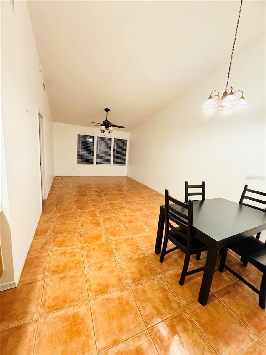 Image 3 of 26 For 9517 Darien Avenue 9517