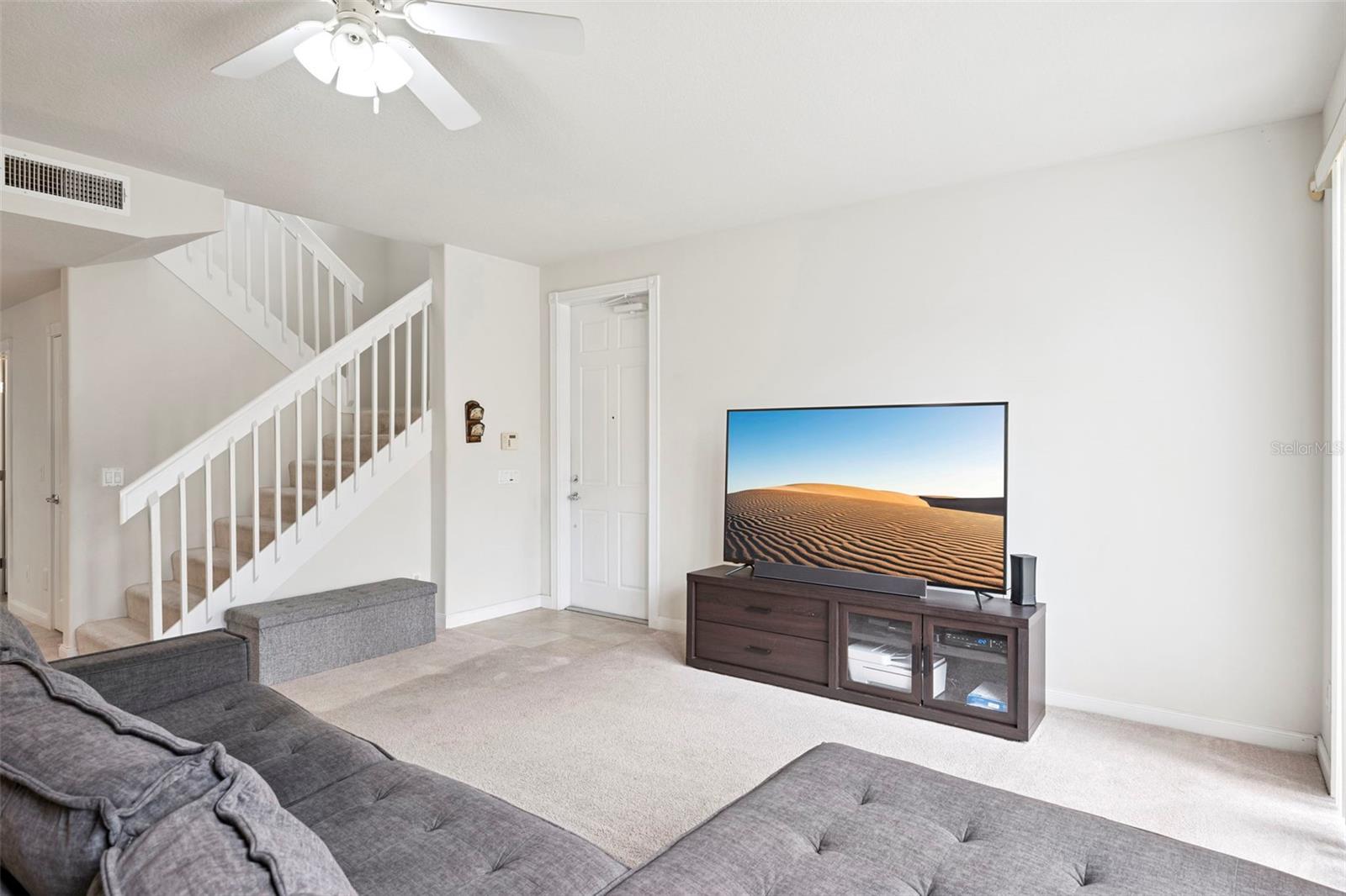 Image 10 of 35 For 11827 James Bay Drive