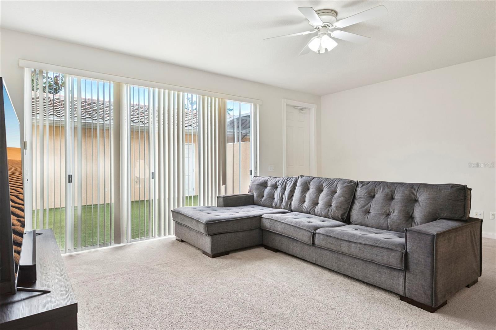 Image 11 of 35 For 11827 James Bay Drive