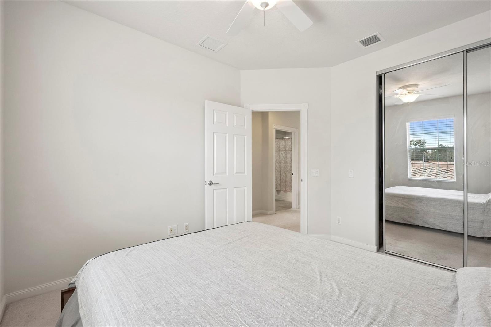 Image 19 of 35 For 11827 James Bay Drive