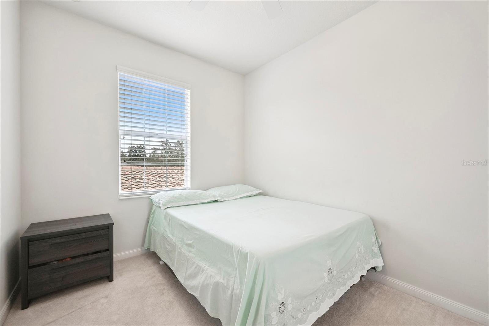 Image 22 of 35 For 11827 James Bay Drive