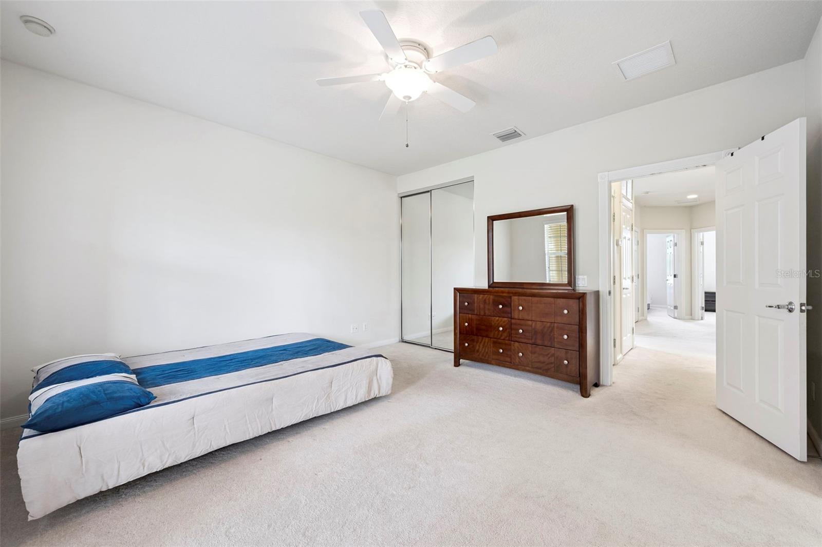 Image 27 of 35 For 11827 James Bay Drive