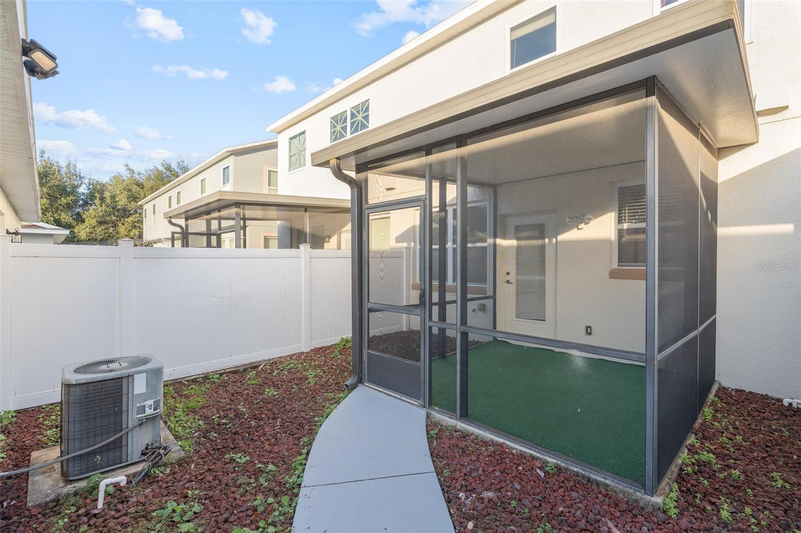 Image 23 of 36 For 7418 Bentonshire Avenue