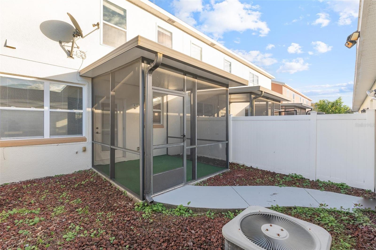 Image 24 of 36 For 7418 Bentonshire Avenue