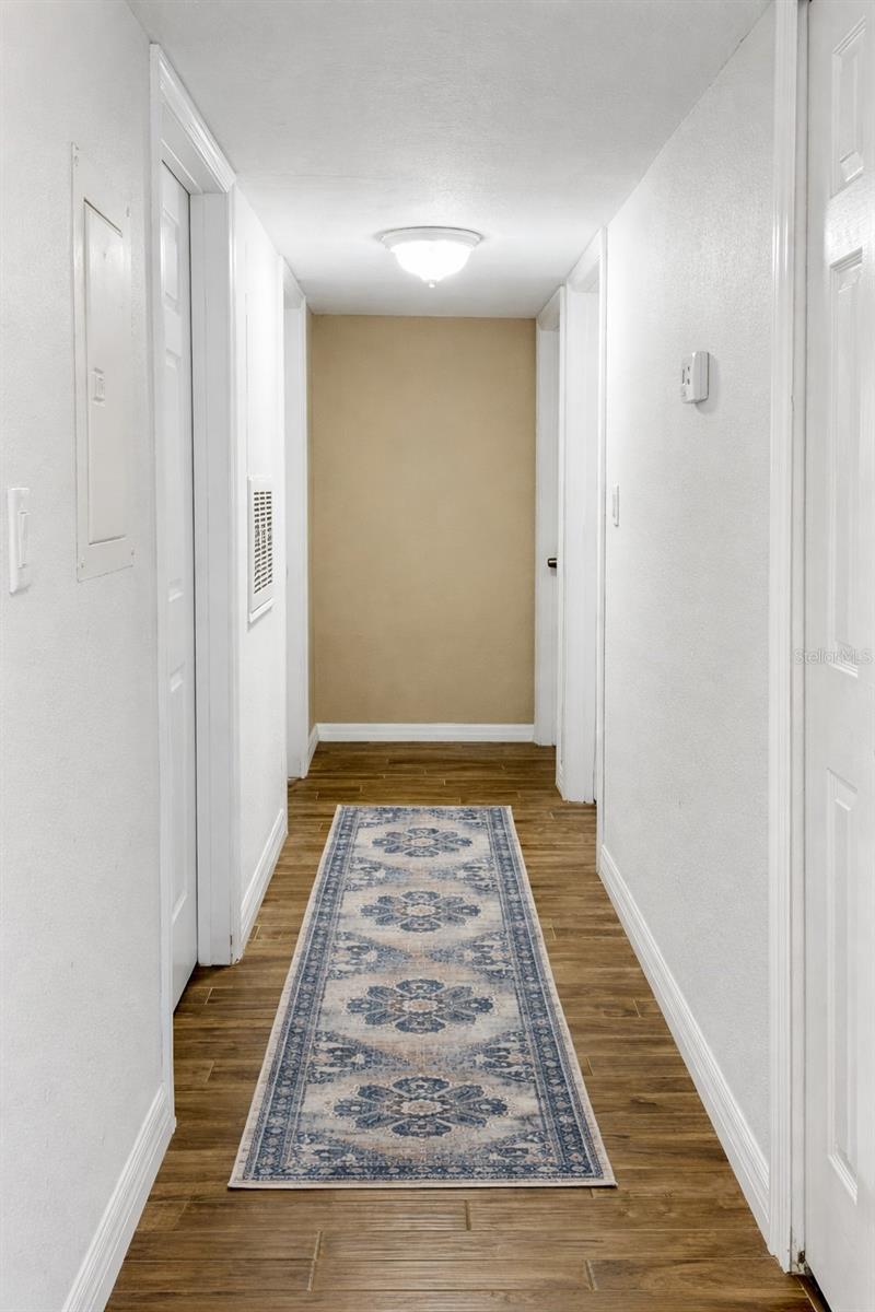 Image 12 of 23 For 2918 Antique Oaks Cir  Apt 31