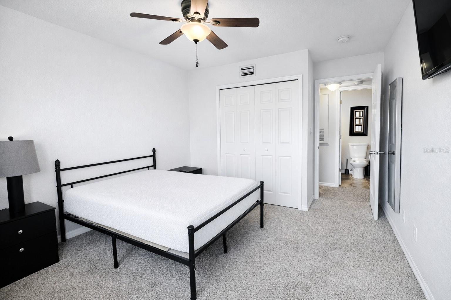 Image 18 of 23 For 2918 Antique Oaks Cir  Apt 31