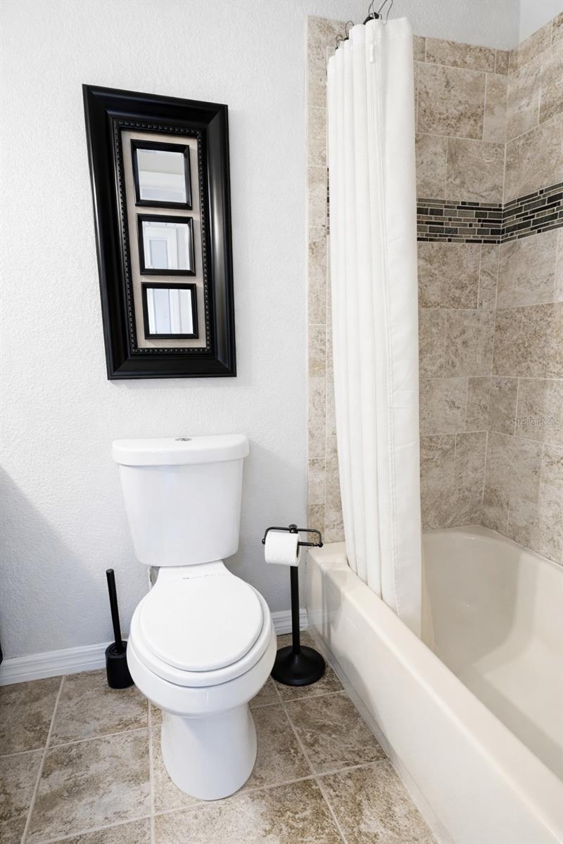 Image 22 of 23 For 2918 Antique Oaks Cir  Apt 31