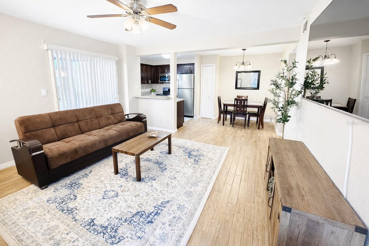 Image 9 of 23 For 2918 Antique Oaks Cir  Apt 31