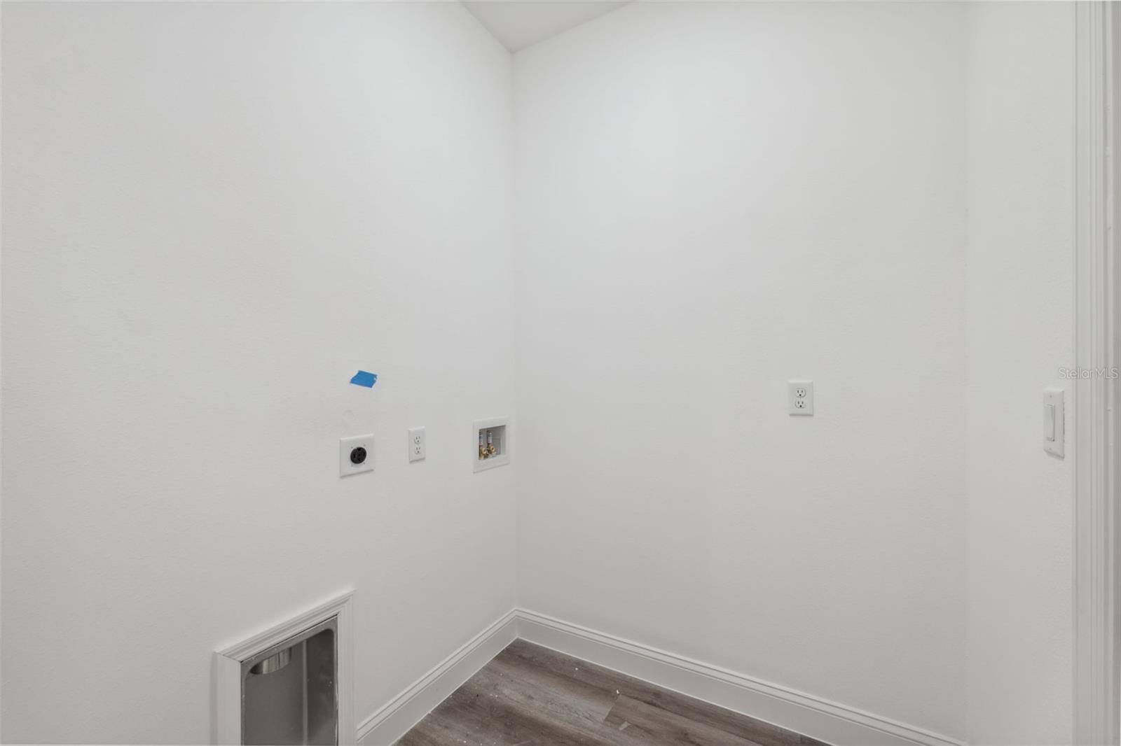 Image 15 of 25 For 8830 Salina Drive