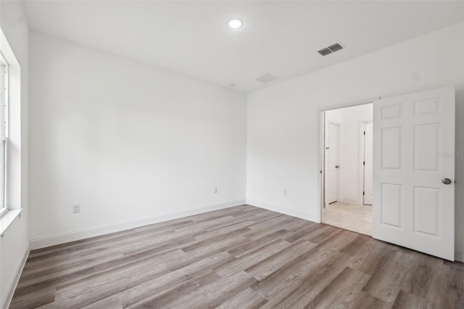 Image 20 of 25 For 8830 Salina Drive