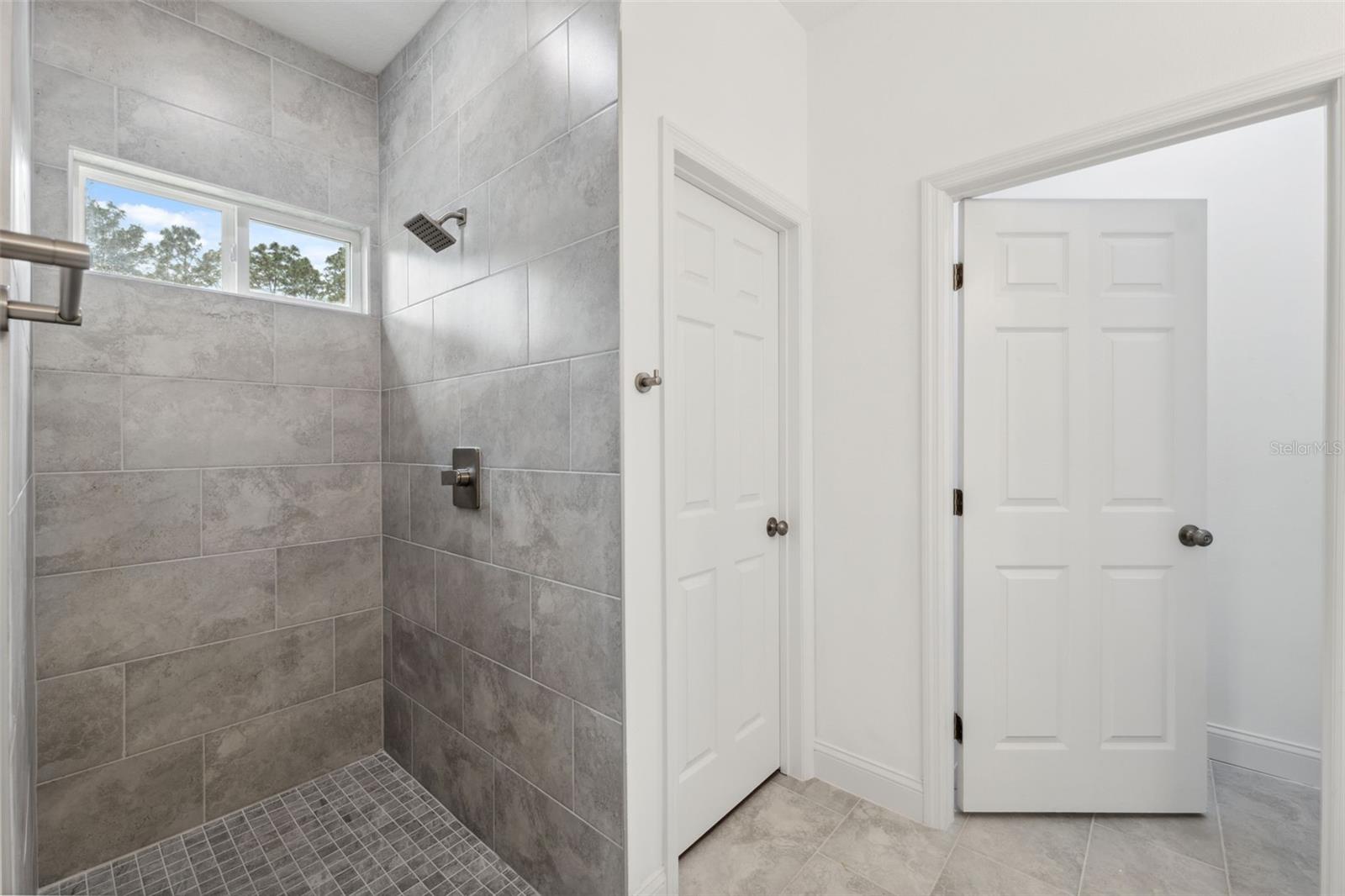 Image 22 of 25 For 8830 Salina Drive