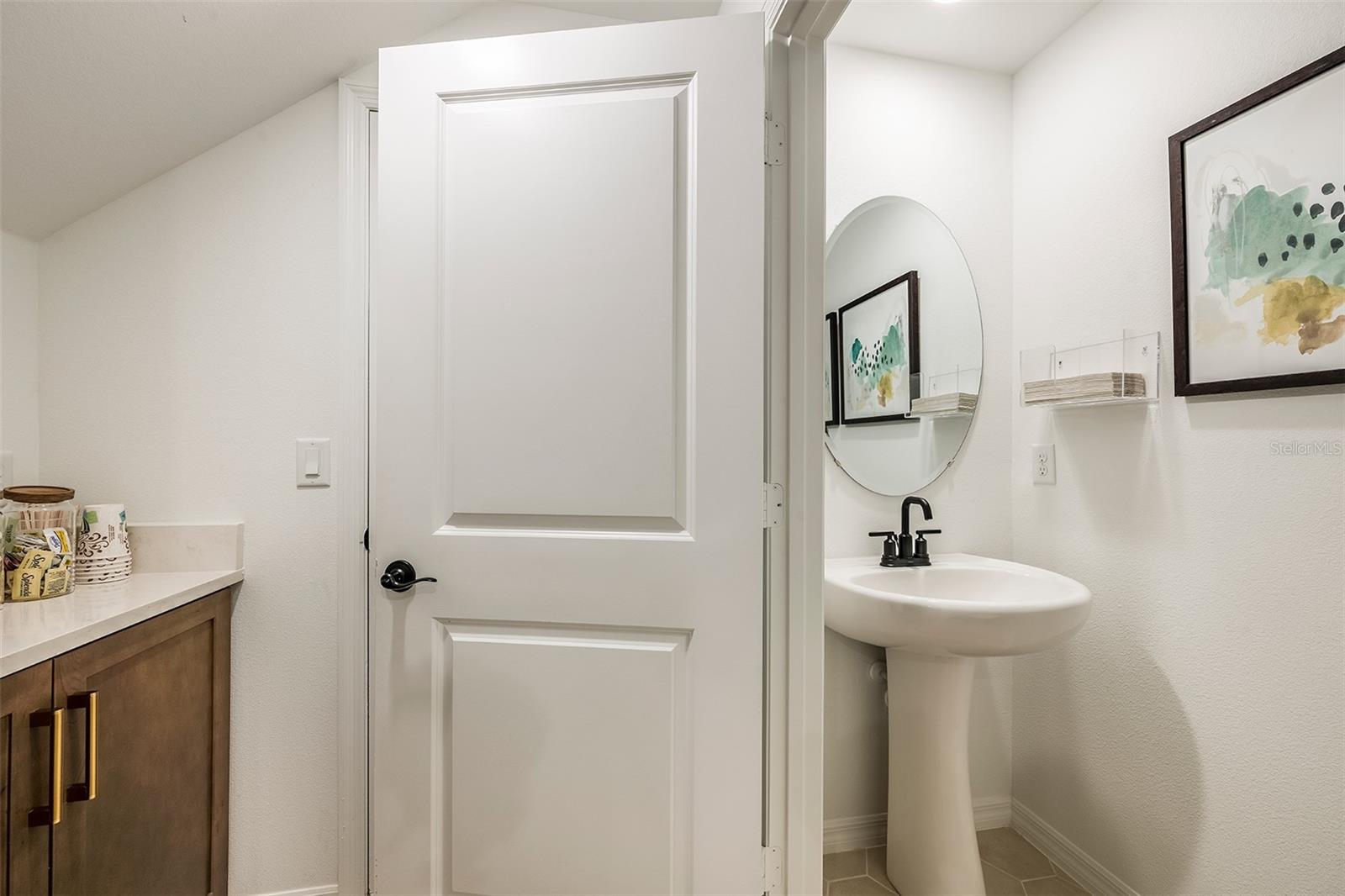 Image 13 of 19 For 1669 Greenleaf Woods Cove