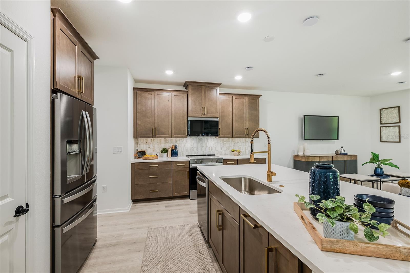 Image 5 of 19 For 1669 Greenleaf Woods Cove