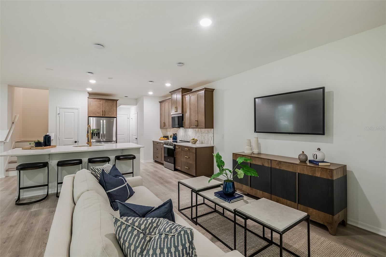 Image 8 of 19 For 1669 Greenleaf Woods Cove