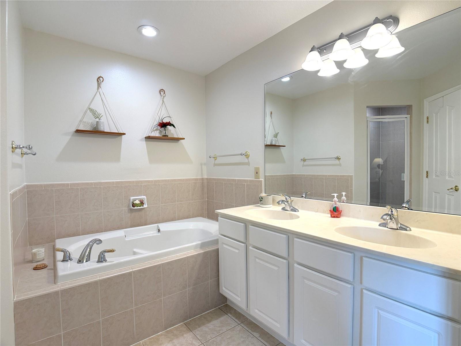 Image 28 of 42 For 104 Vista Loop