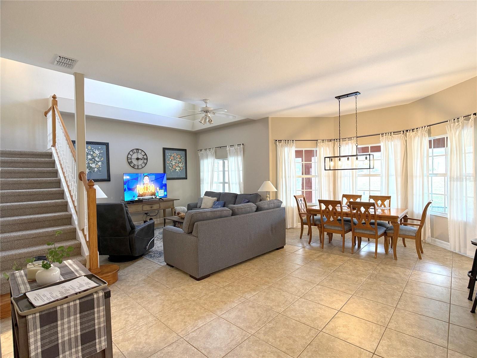 Image 3 of 42 For 104 Vista Loop