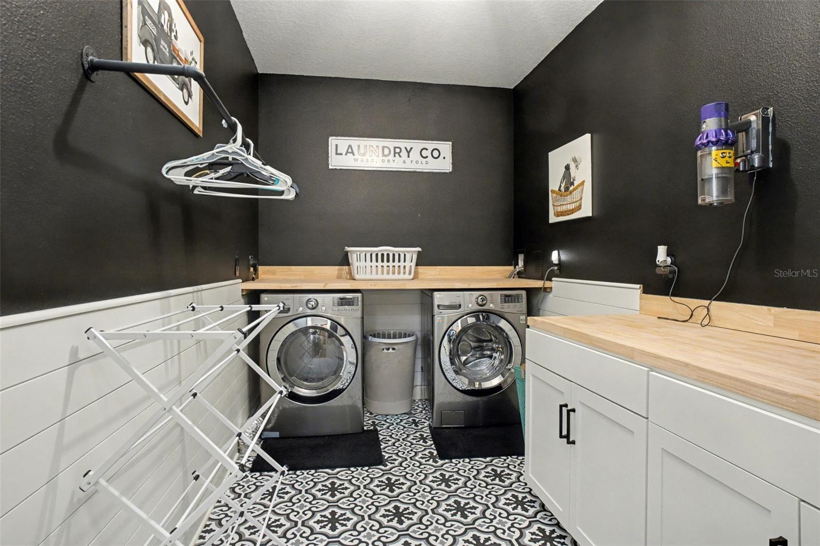 Image 22 of 48 For 275 Delaware Avenue