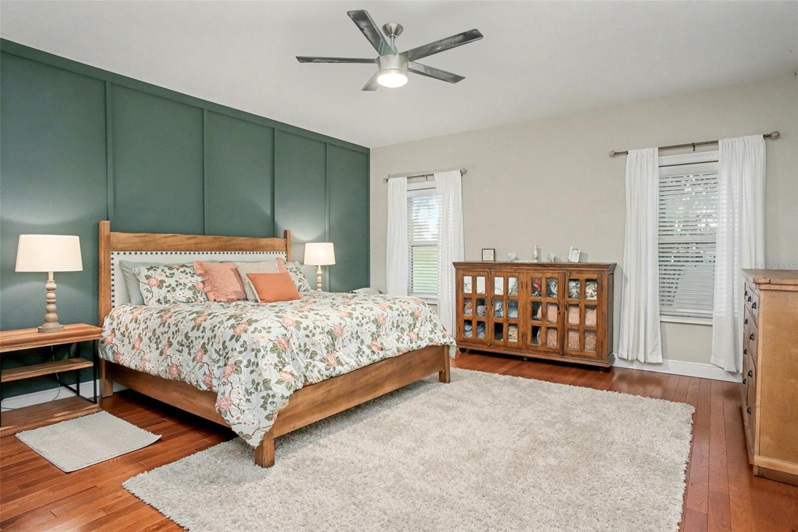 Image 23 of 48 For 275 Delaware Avenue