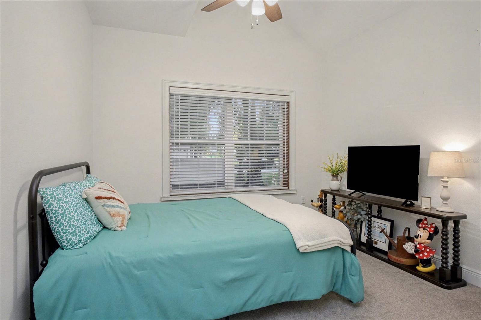 Image 32 of 48 For 275 Delaware Avenue