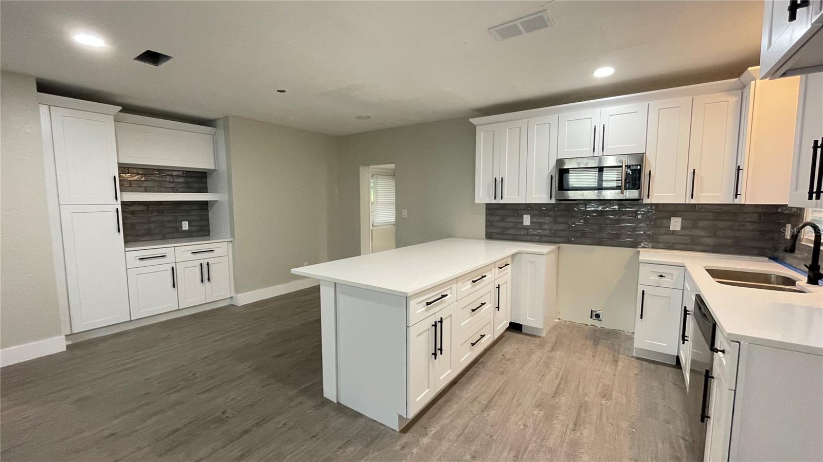 Image 5 of 22 For 2816 Hargill Drive