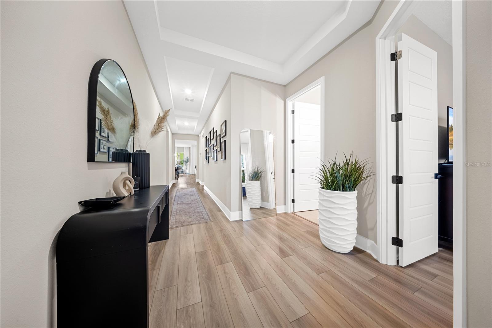 Image 11 of 72 For 16025 Silver Brook Way