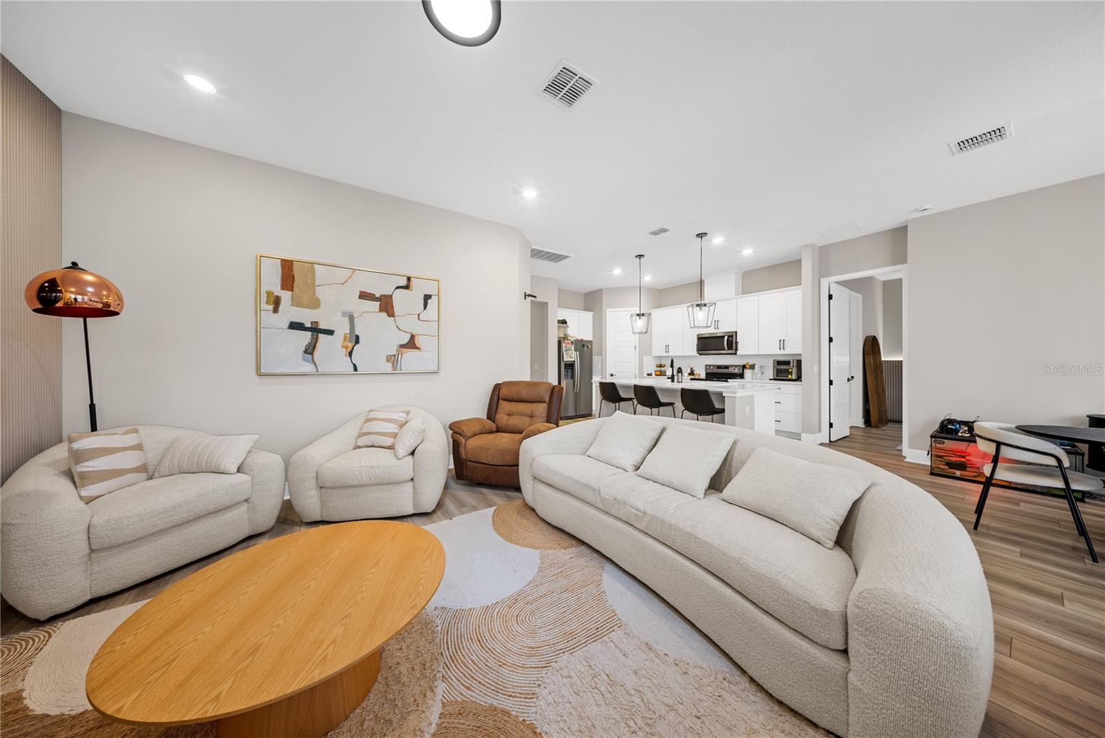 Image 27 of 72 For 16025 Silver Brook Way