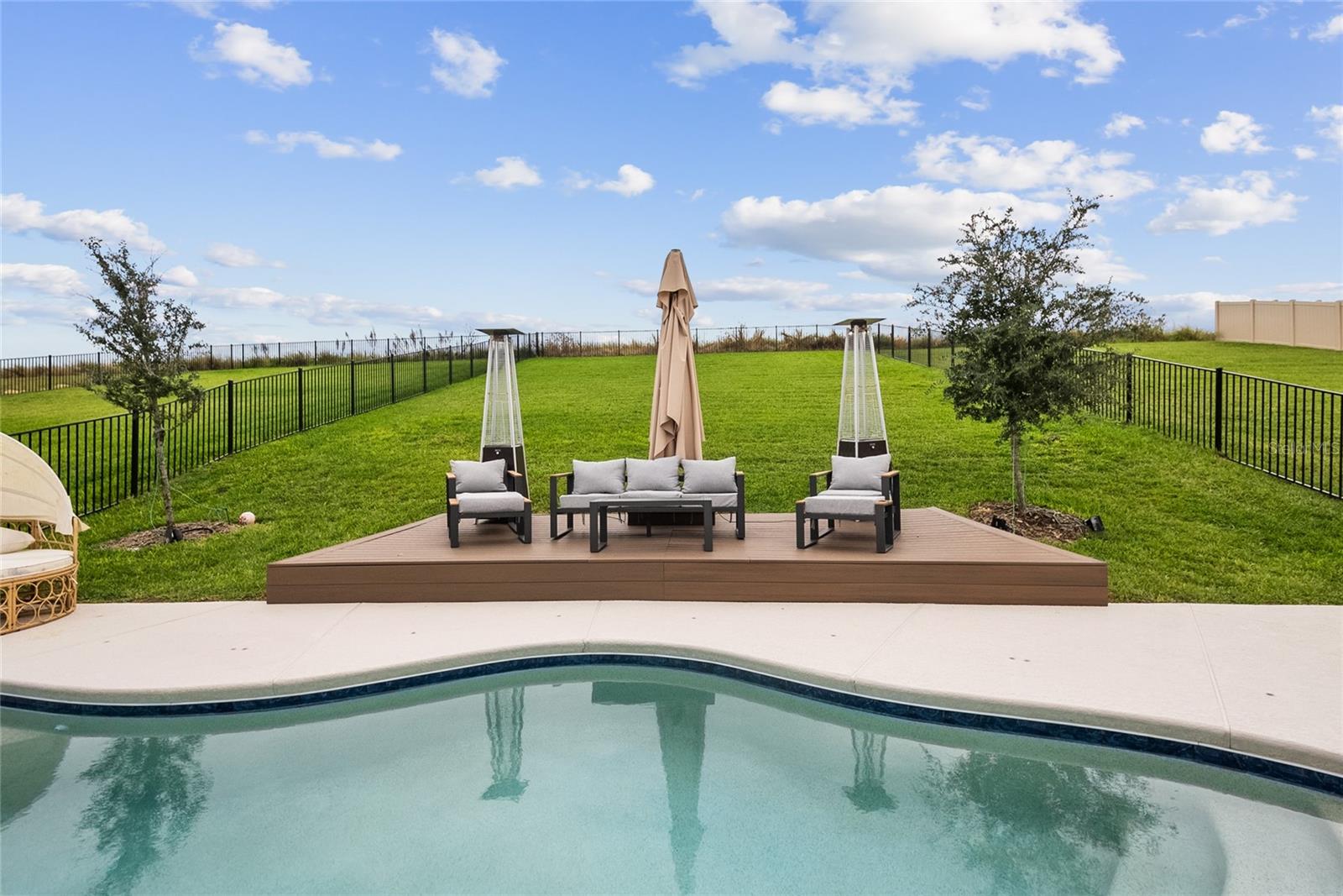 Image 3 of 72 For 16025 Silver Brook Way