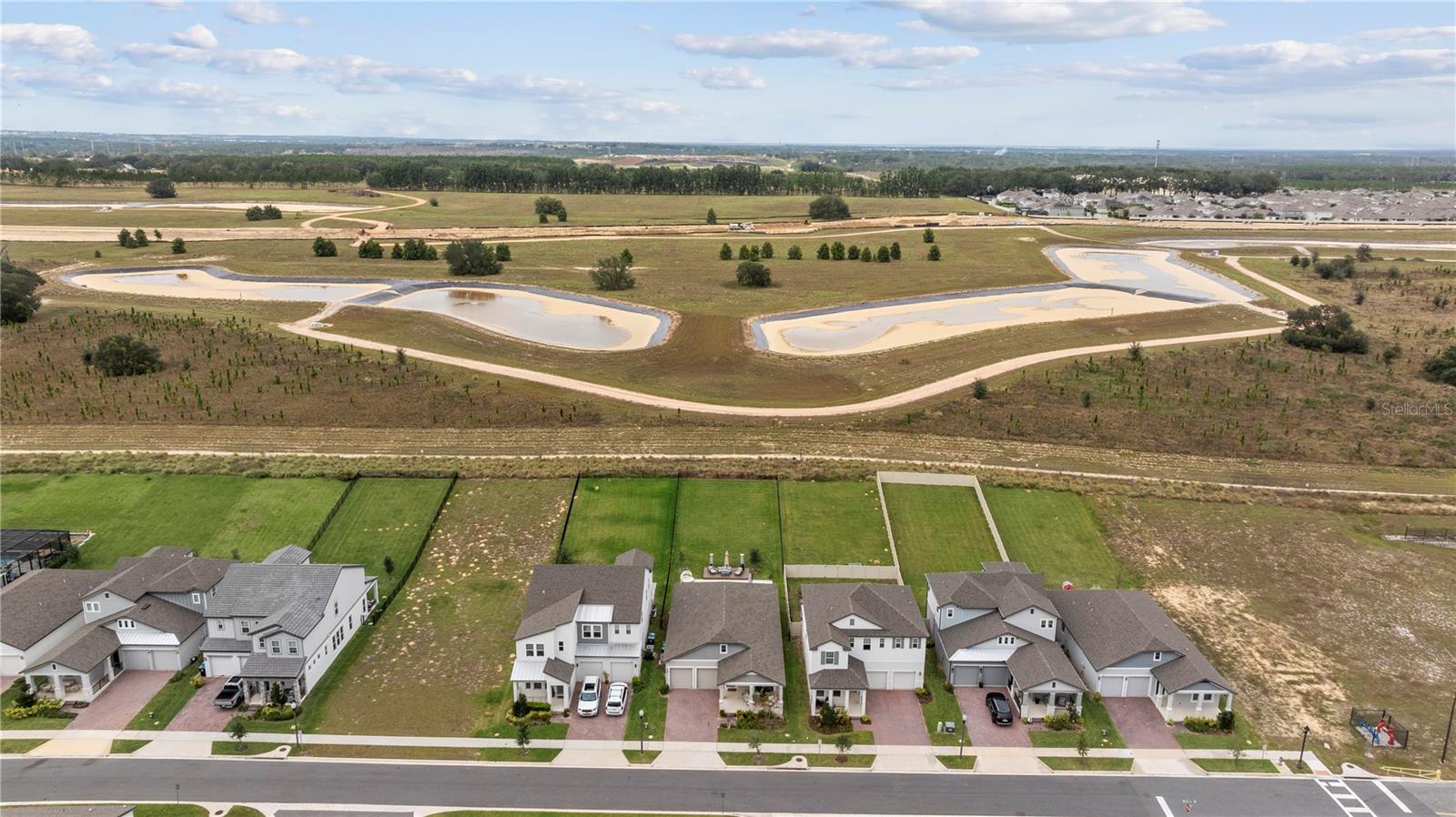 Image 52 of 72 For 16025 Silver Brook Way