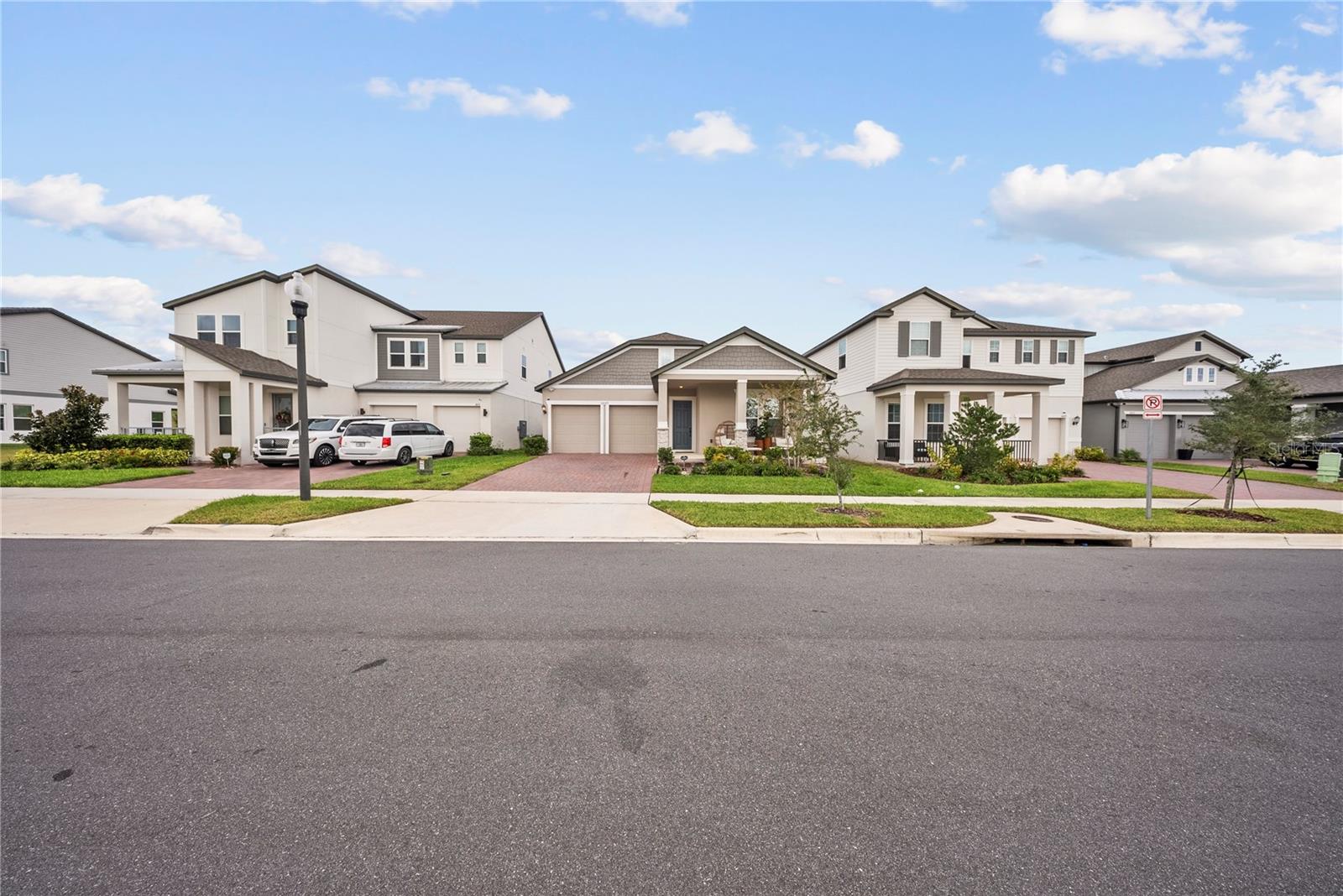 Image 68 of 72 For 16025 Silver Brook Way