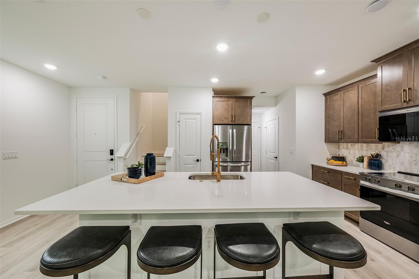 Image 4 of 19 For 1641 Greenleaf Woods Cove