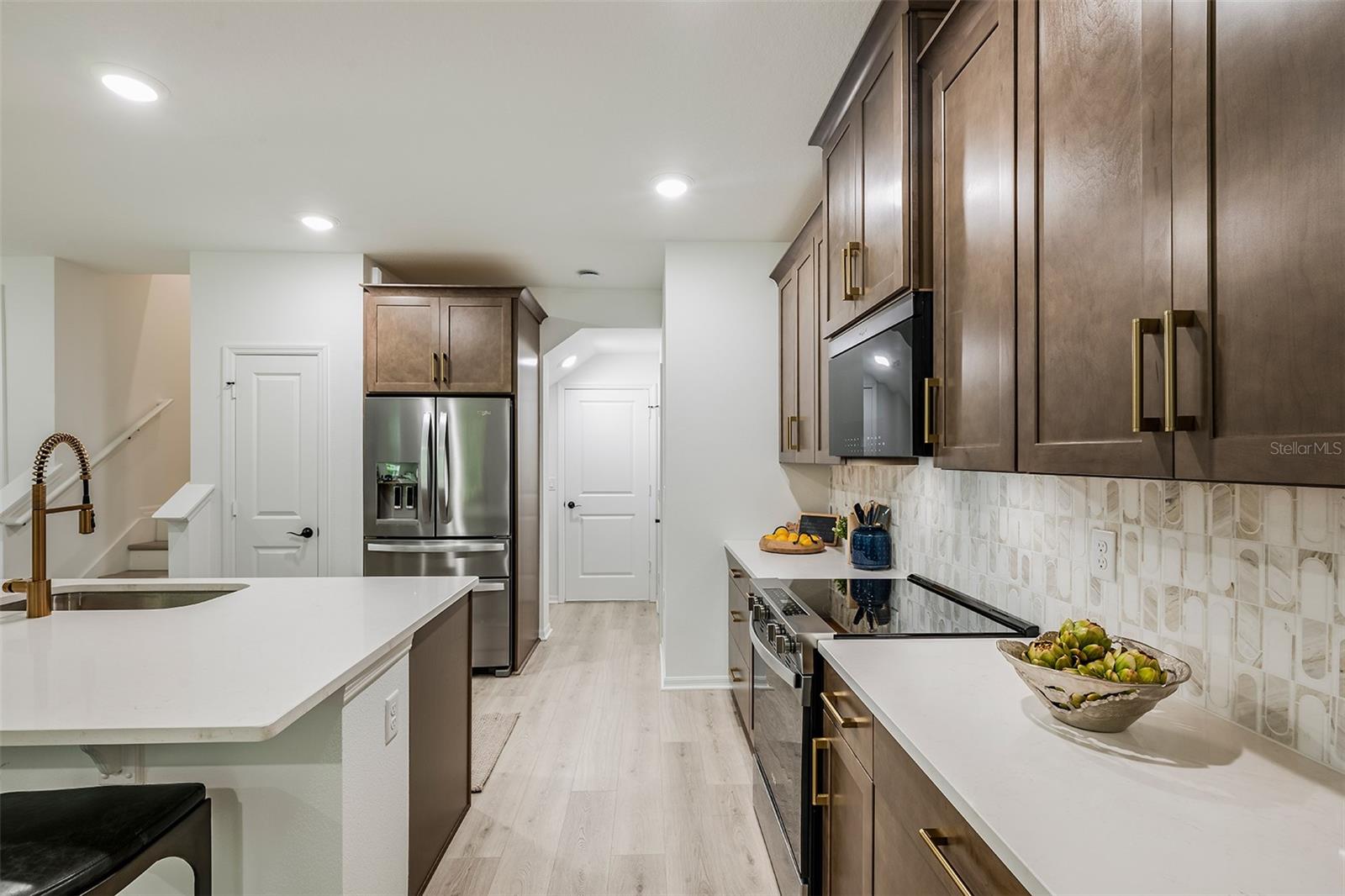 Image 6 of 19 For 1641 Greenleaf Woods Cove