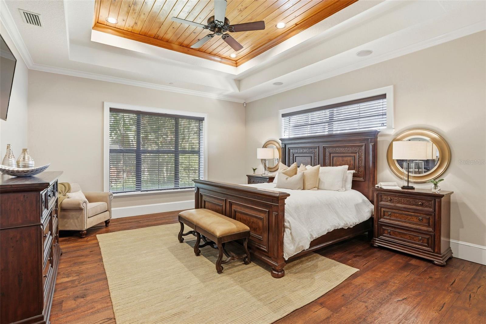 Image 28 of 82 For 713 Main Street