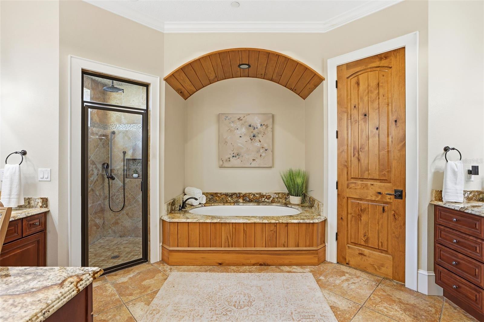 Image 30 of 82 For 713 Main Street