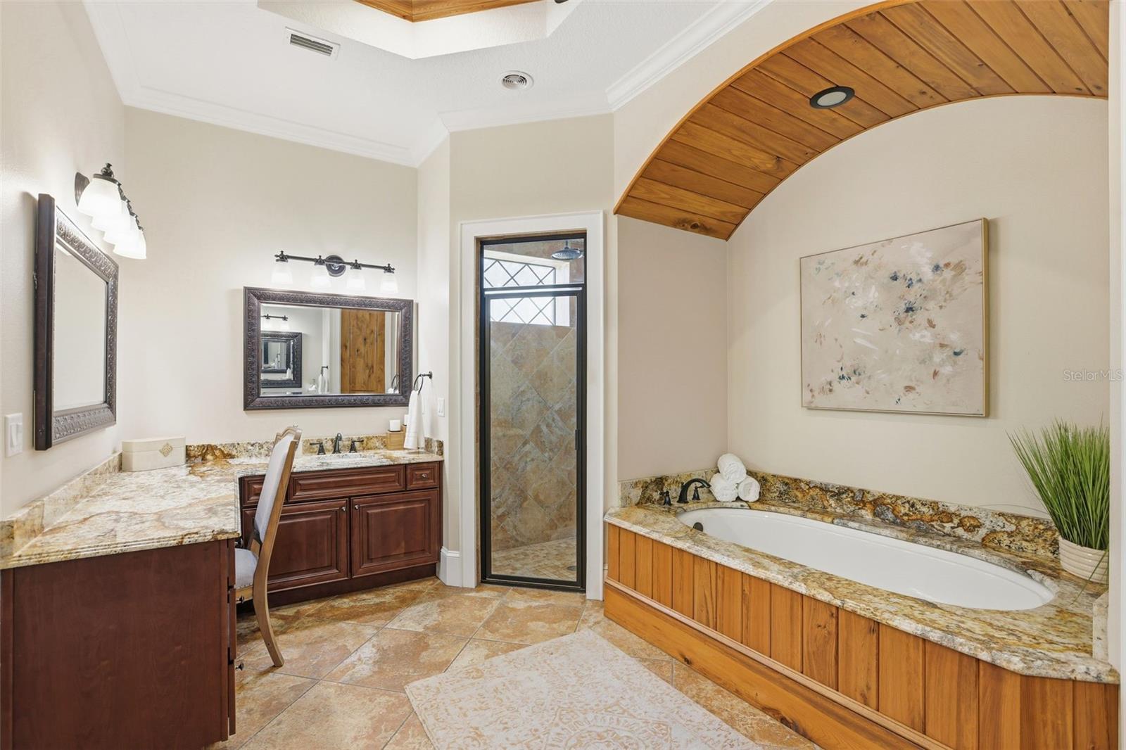 Image 31 of 82 For 713 Main Street