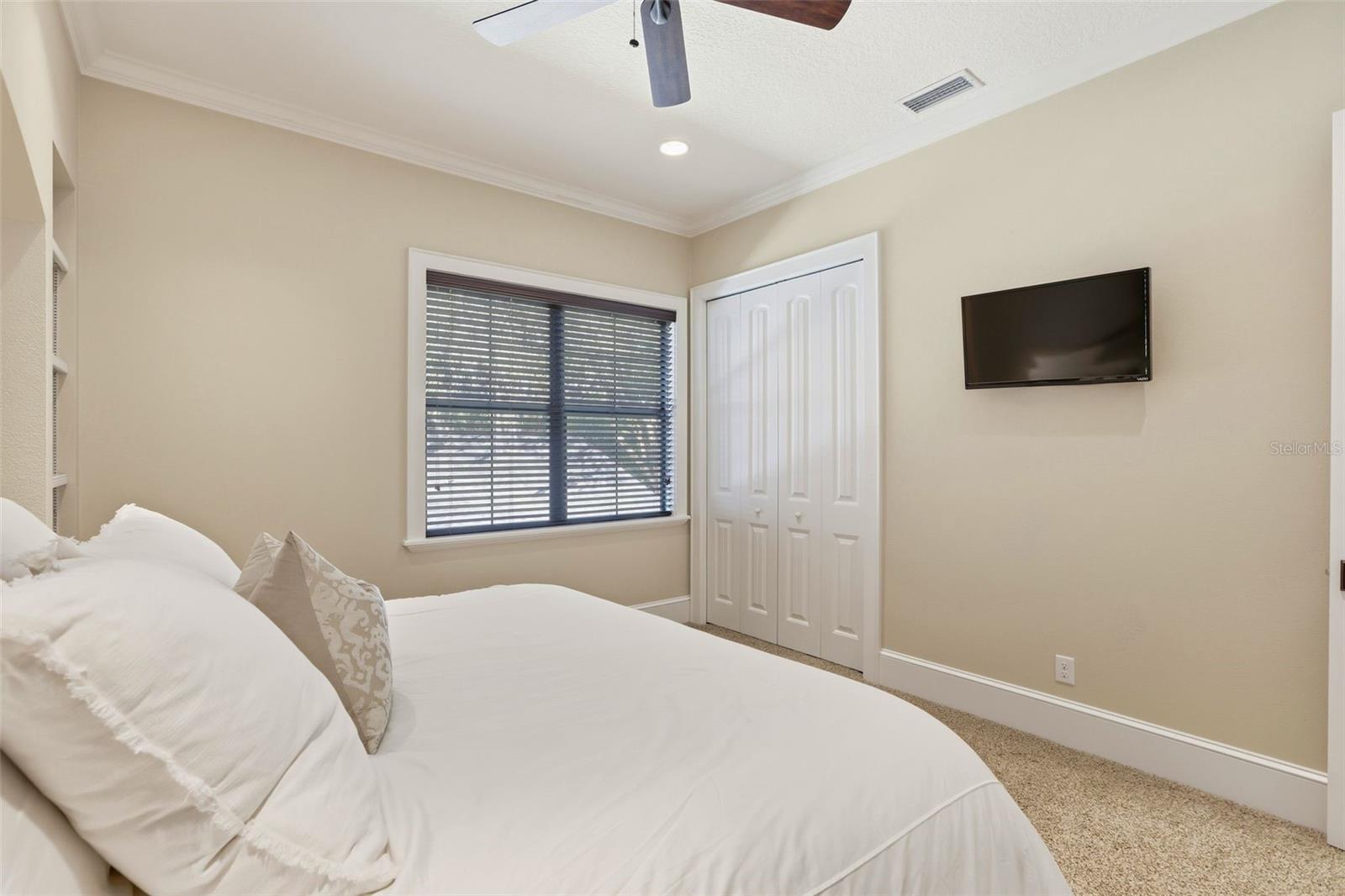 Image 46 of 82 For 713 Main Street