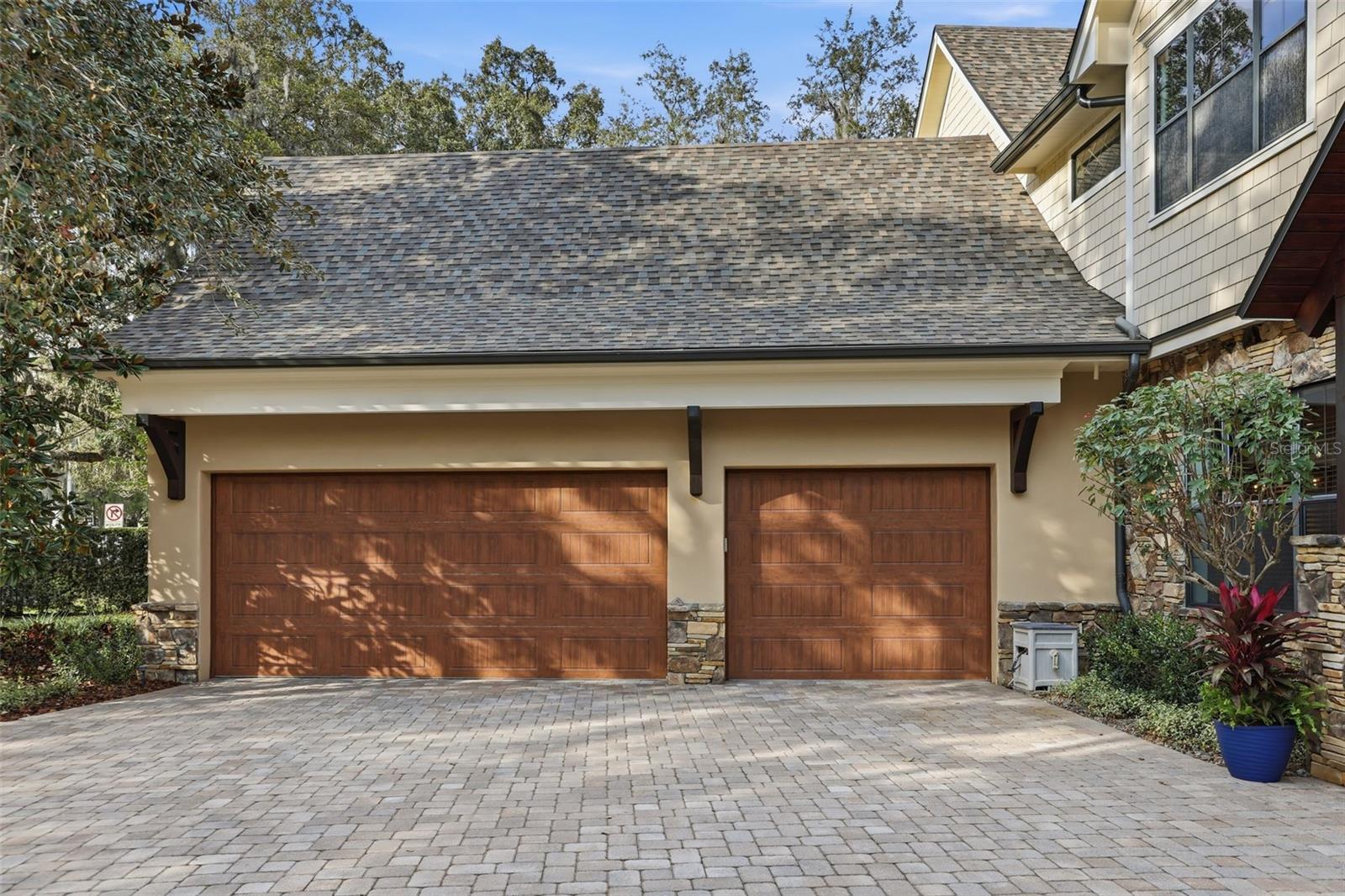 Image 5 of 82 For 713 Main Street