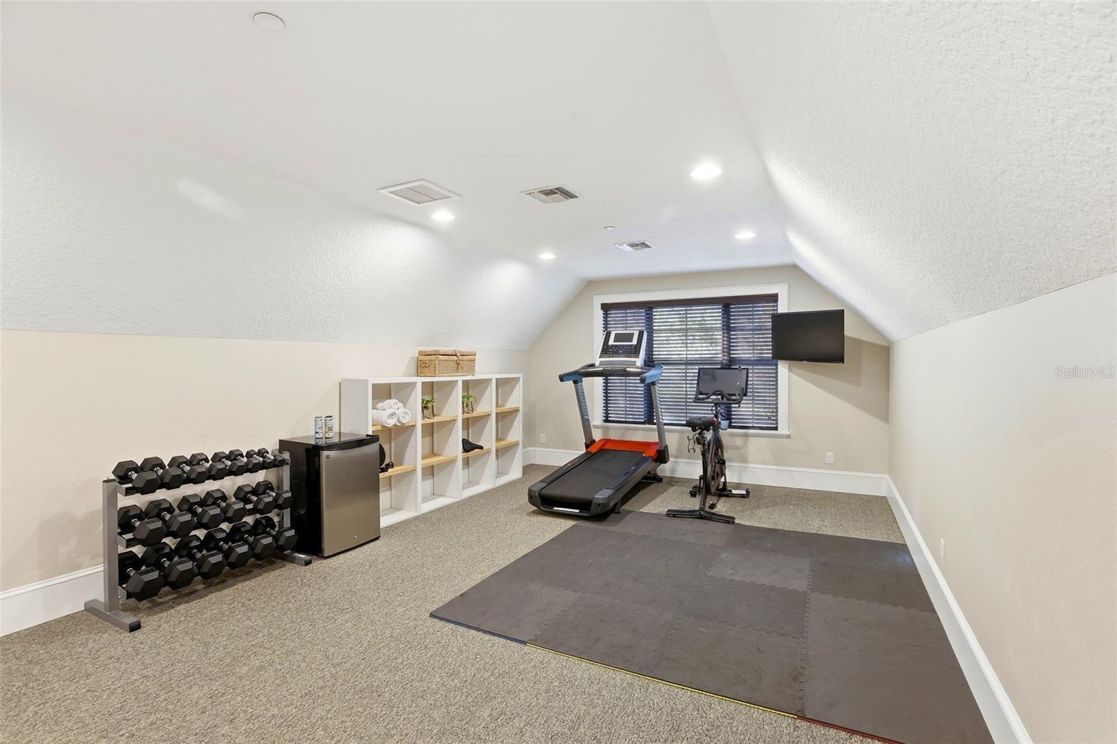 Image 52 of 82 For 713 Main Street