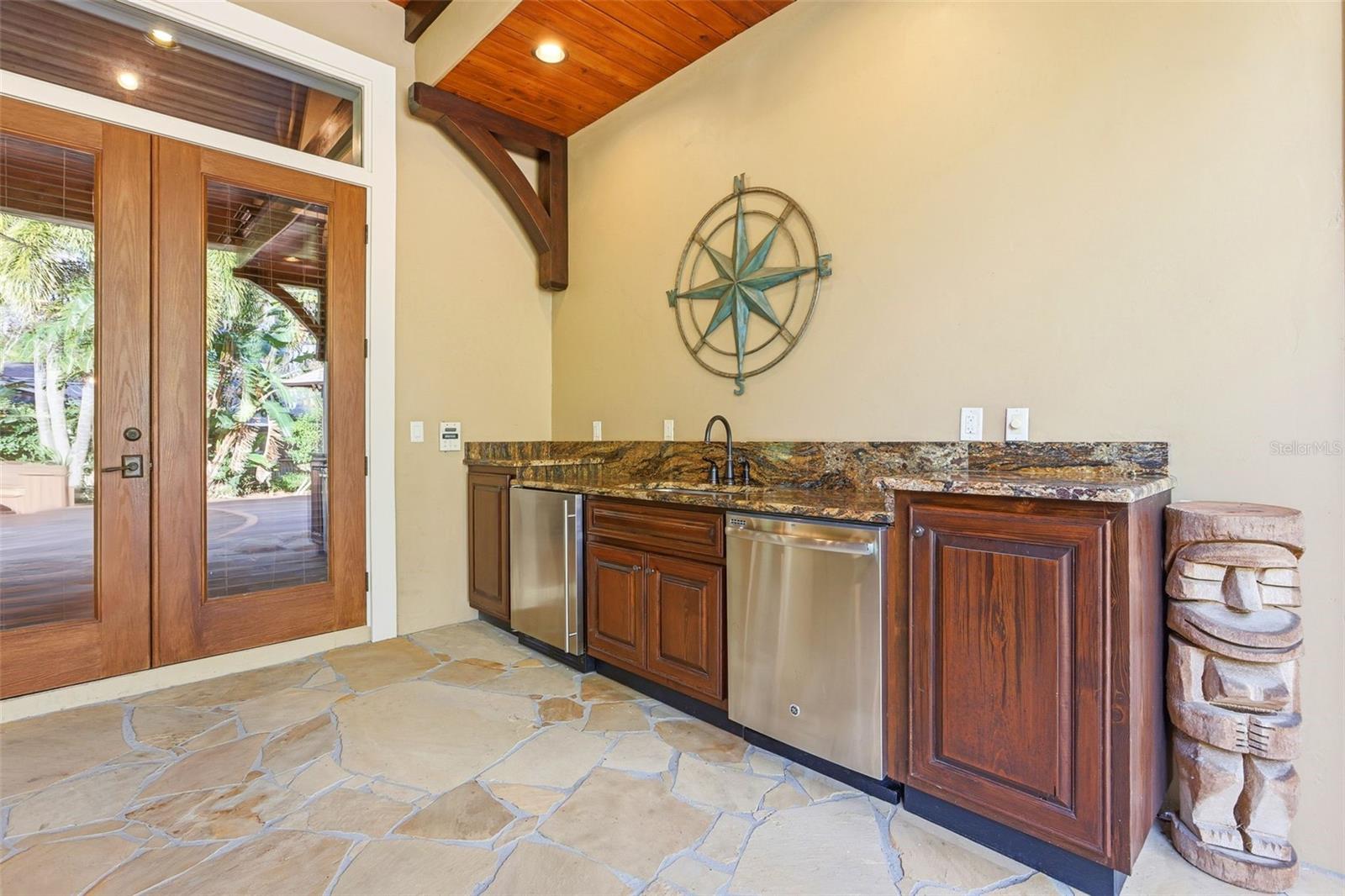 Image 60 of 82 For 713 Main Street