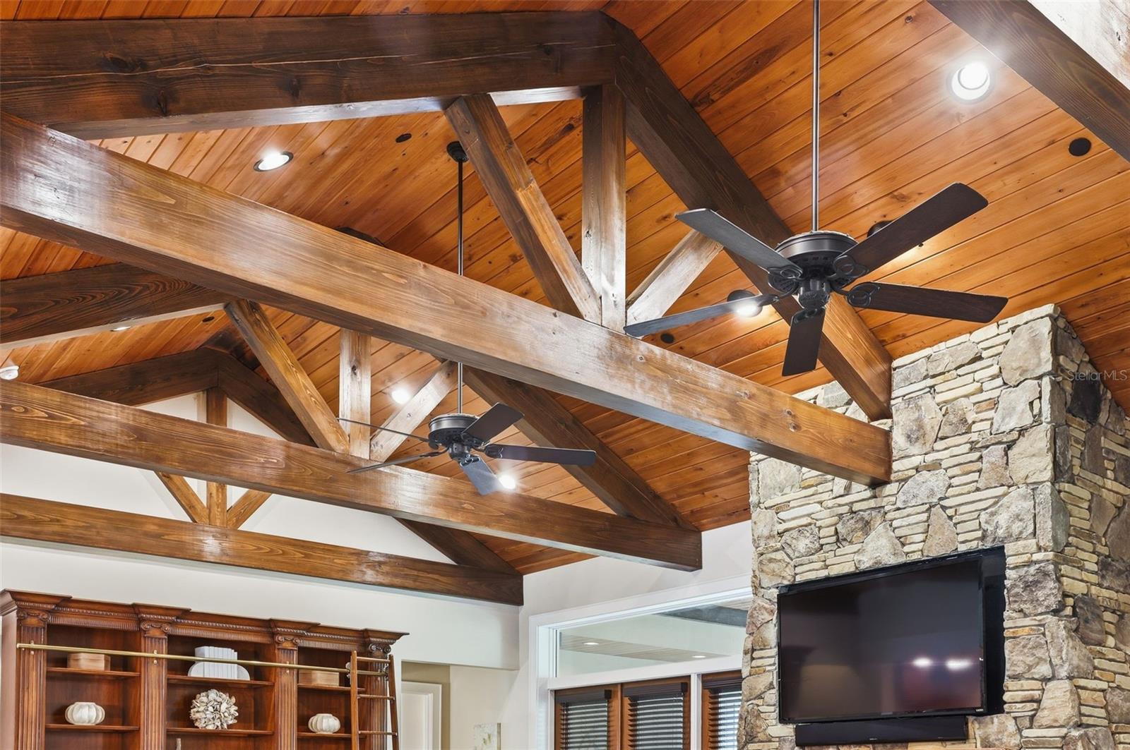 Image 8 of 82 For 713 Main Street