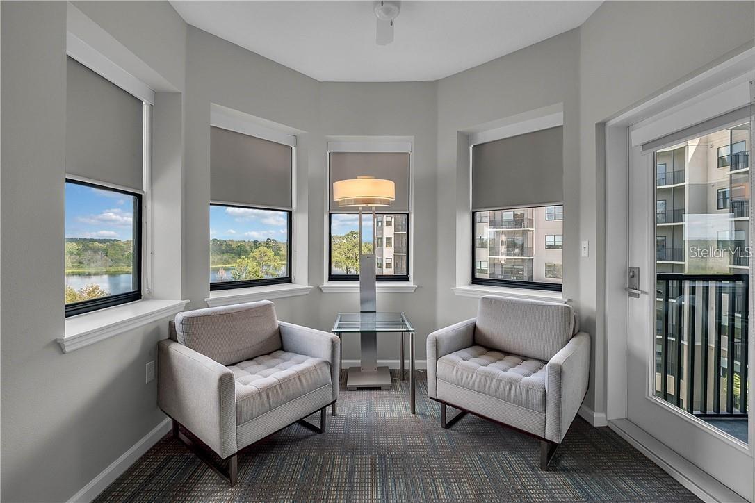 Image 11 of 36 For 14501 Grove Resort Avenue 2527